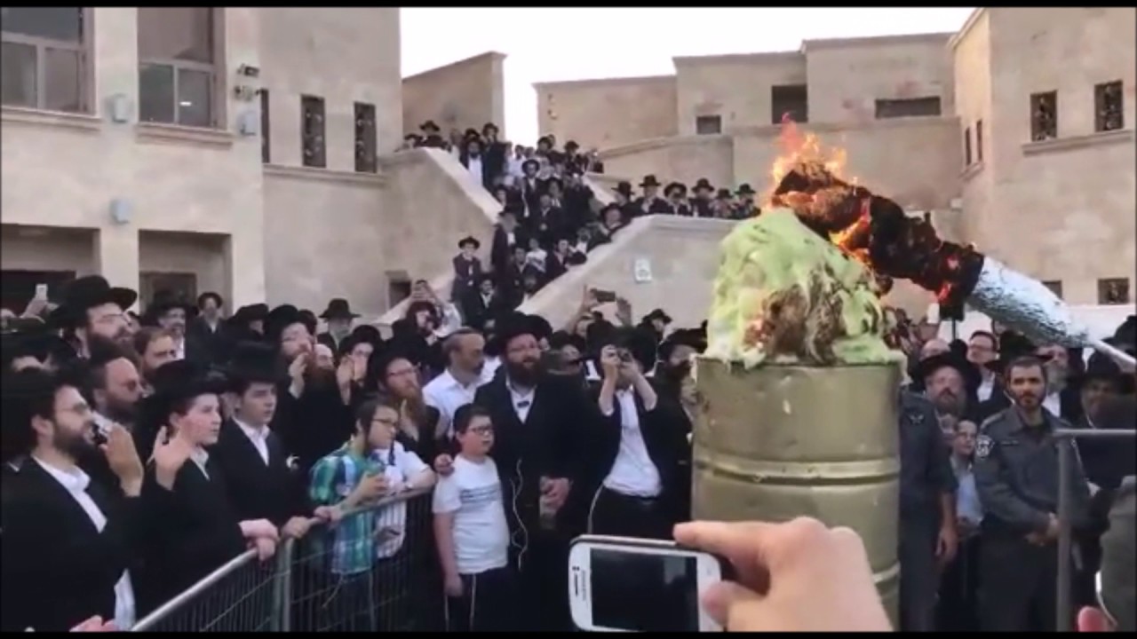 Mekubal Rav Refoel Abuchatzeira In Meron on Lag Baomer
