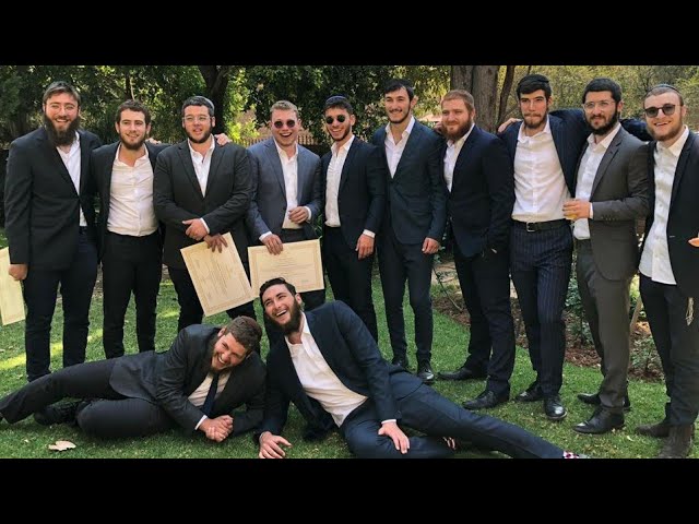 Aviro and I perform "Akiva" -8th day &  רק מילים פשוטות-Avraham Fried