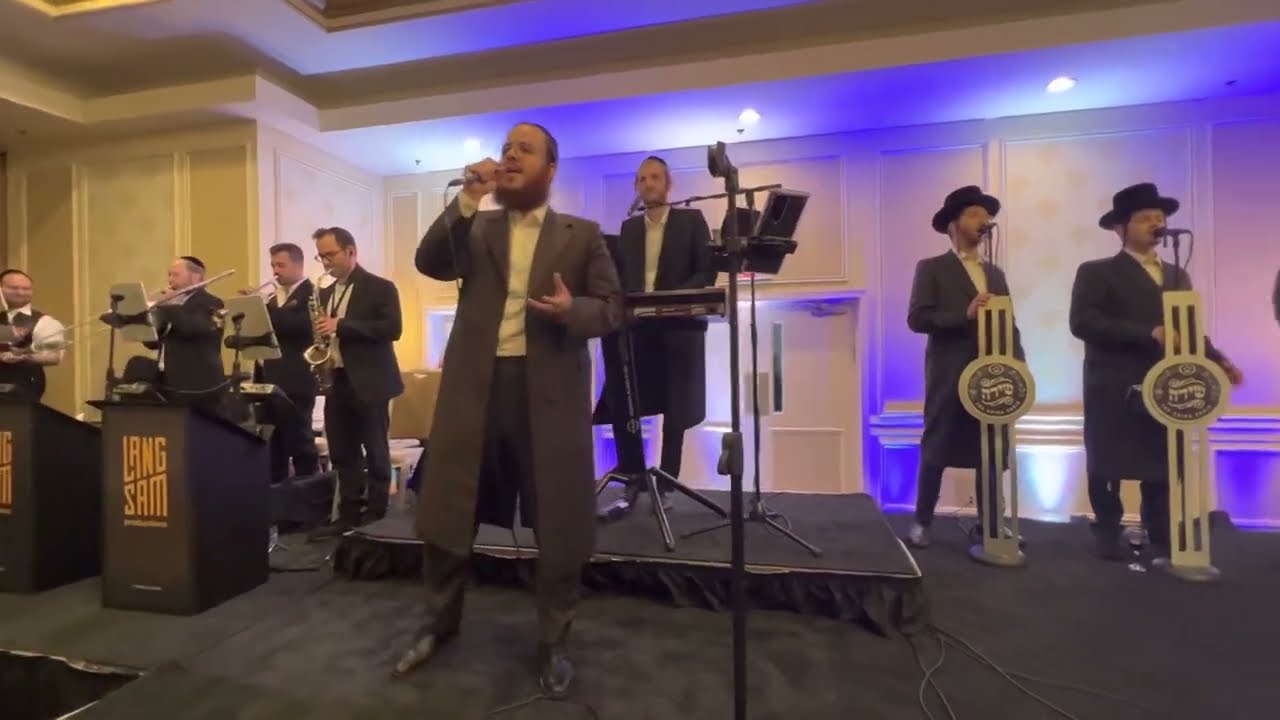 Chasiddisha Wedding | Singer Yidi Bialostozky & Shira Choir | Hershy Langsam Production