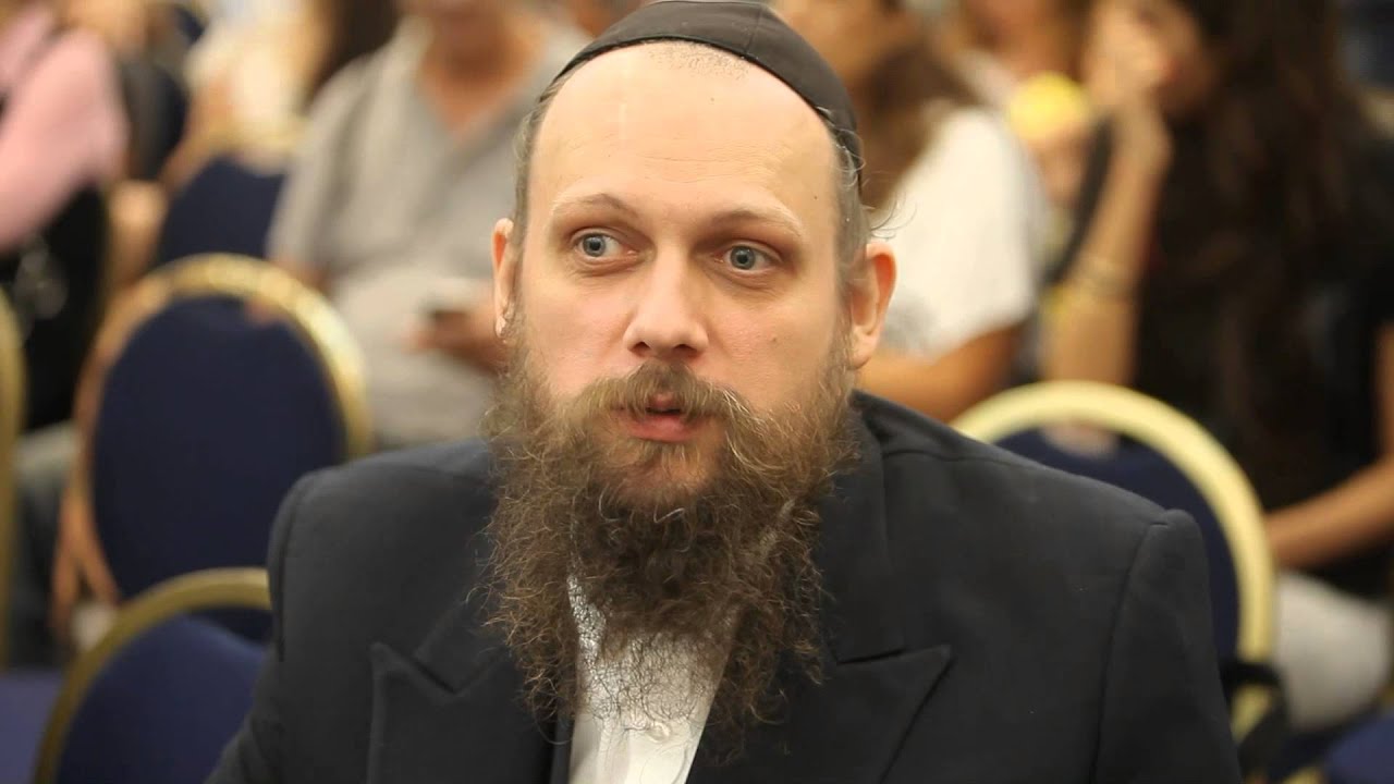 Over 400 French Jews Make Aliyah Amidst Rising Tensions