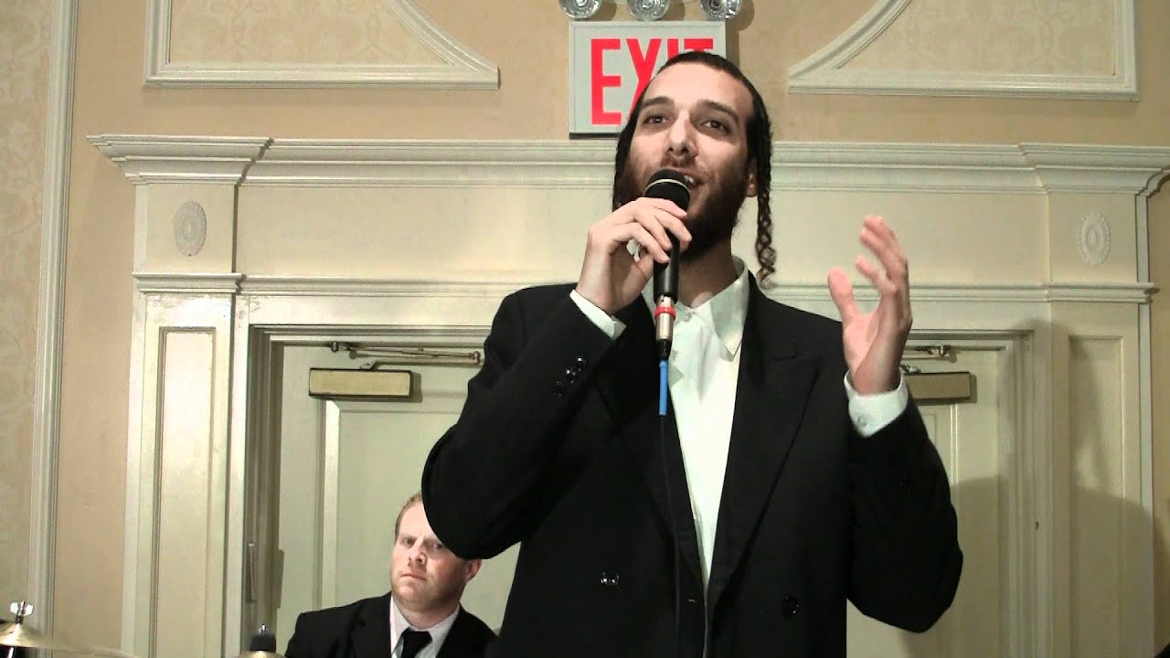 Beri Weber Singing Lipa's Acharon Acharon Chaviv With The Shloime Dachs Orchestra.mp4