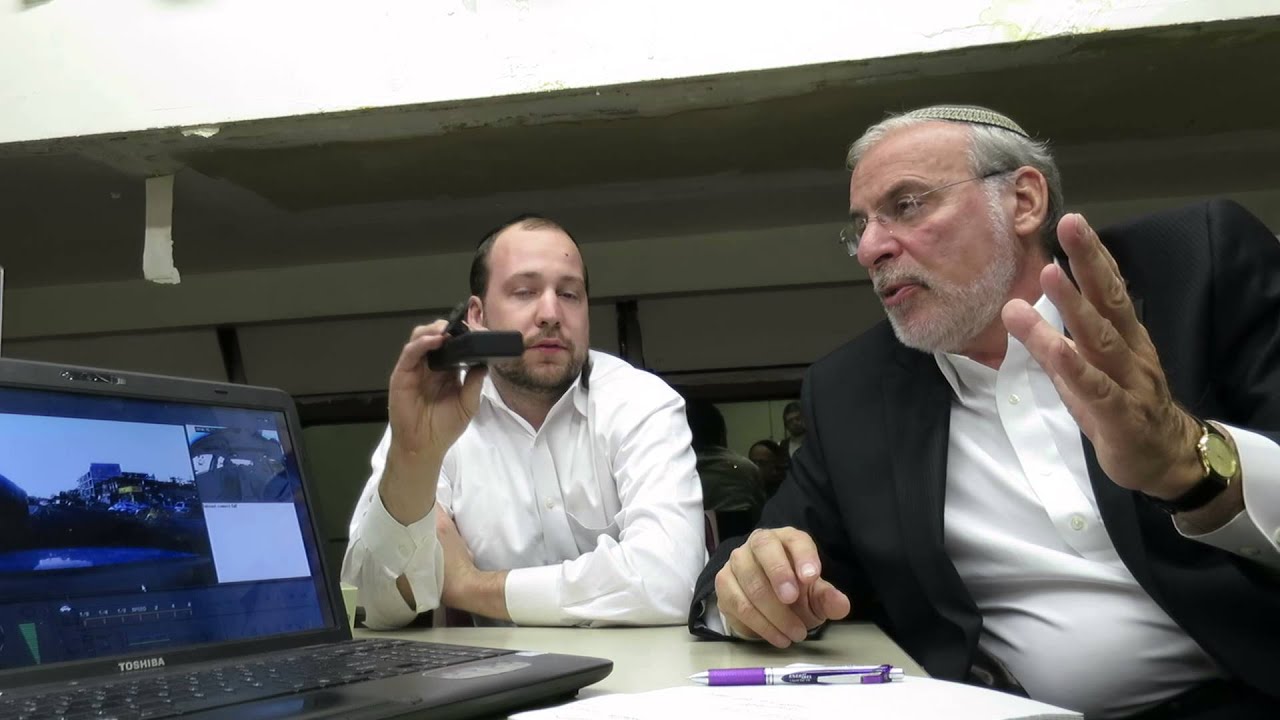 Assemblyman Dov Hikind suggesting car owners to install Dash Cams