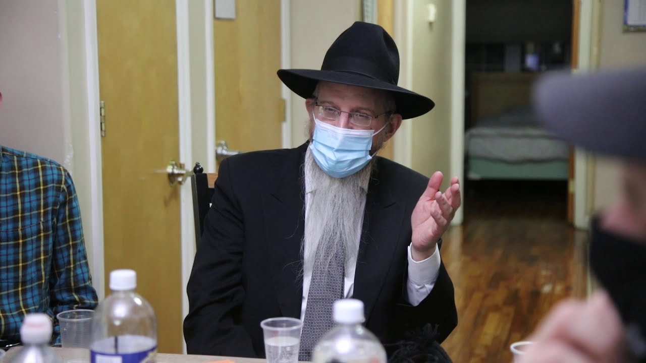 Rav Berel Lazar shlita joins HASC Center group home for a special Rosh Chodesh Kislev mesibah