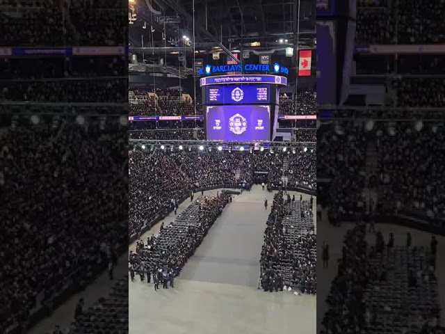 כ"א כסליו אין סאטמאר רבינו מהרז"ל שליט"א   SATMAR KUF ALEF KISLEV IN BARCLYS CENTER 2024