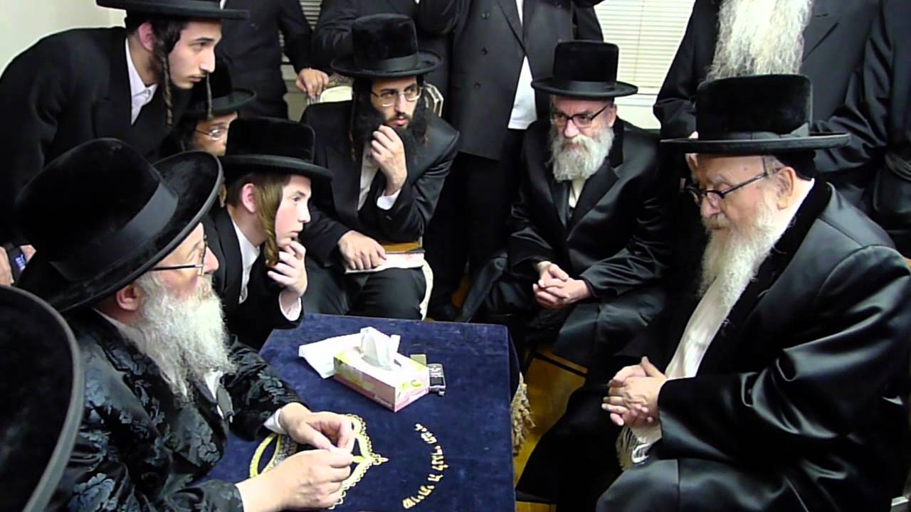 Admor M'Skver nichum aveilim by Admor M'Spinka