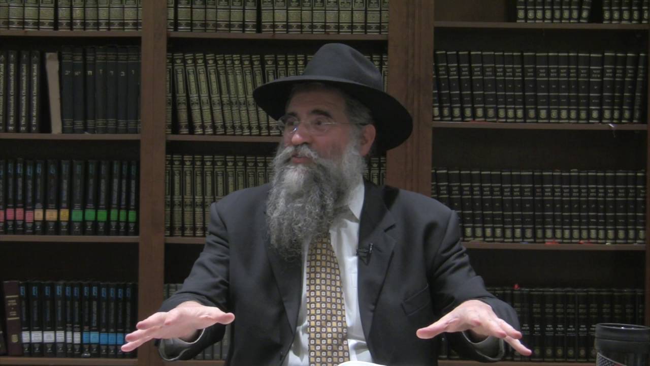 A Special Pre Gimmul Tamuz Farbrengen with Rabbi Minkowicz