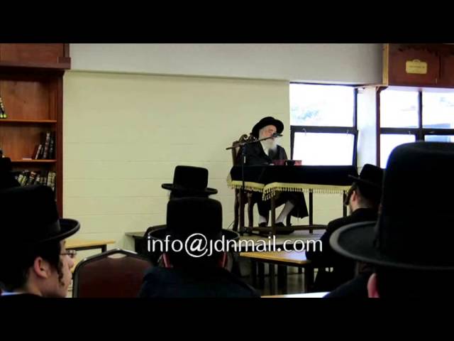 Munkatcher Rebbe delivers Pesichas Hazman Speech Tishrei 5773