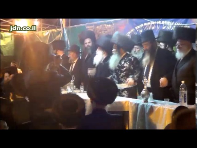Simchas Beis Hashoeva 5777 With Nadvorna - Elad Rebbe