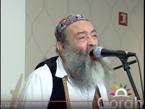 Yossi Piamenta Singing Birkat Hamazon At Shabbat With Oorah 2010