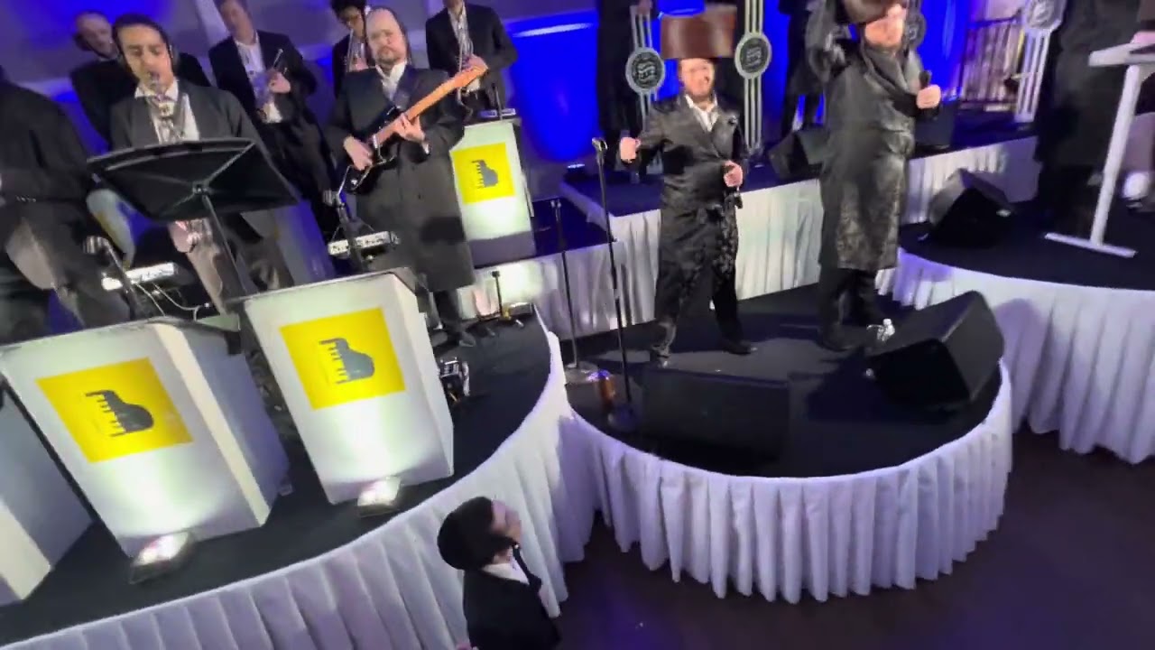 Langsam & Breuer Wedding | Singer Yidi BialostozkyWith Bentzy webermen | Avrumi Berko on the keys