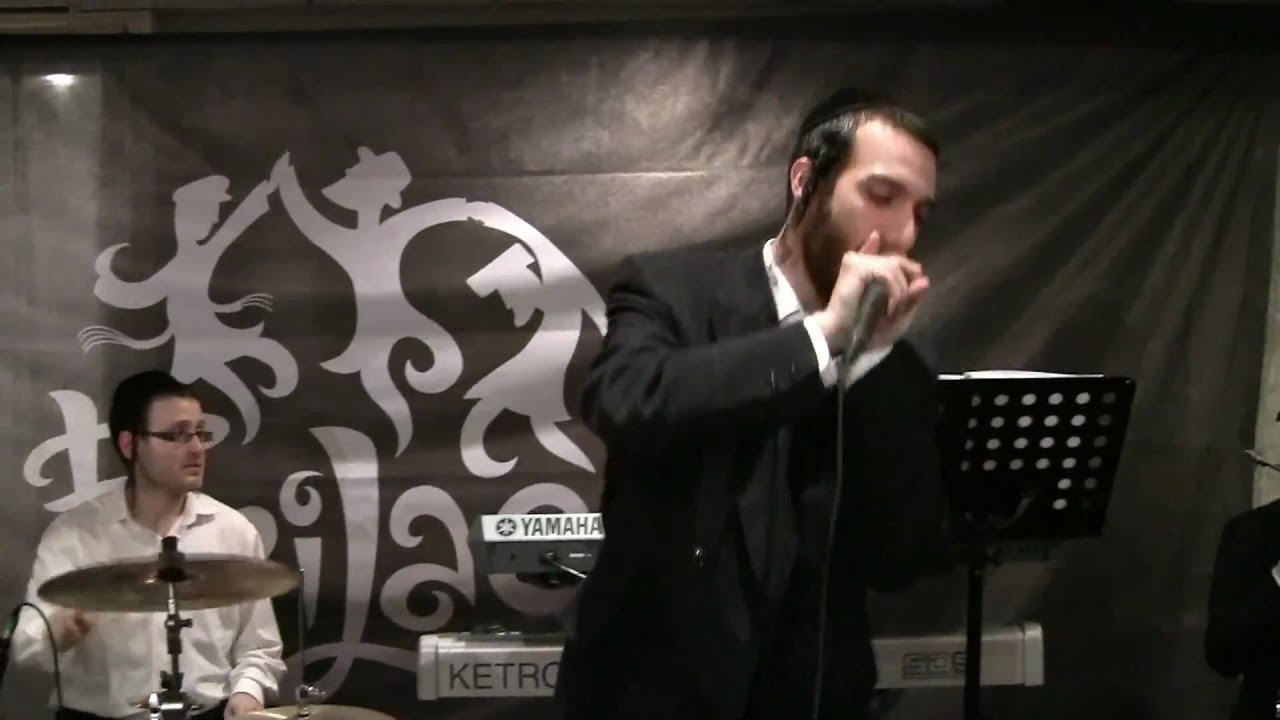 Berry Weber Does A Megaphone sound Like from The Original CD!!! By Lipa's Eloiko D'meir Anaini.mp4