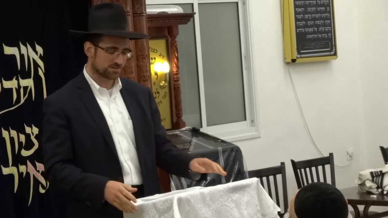 R. Shlomo Fishman Delivers Hespedim for HaRav Neuwirth ZT"L [HD]