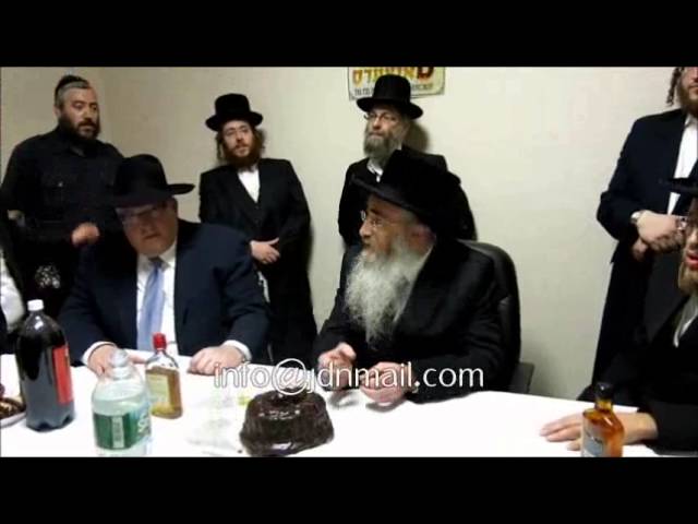 Kevias Mezuza In The "Tantzers" (Dancers) Office Kislev 5774
