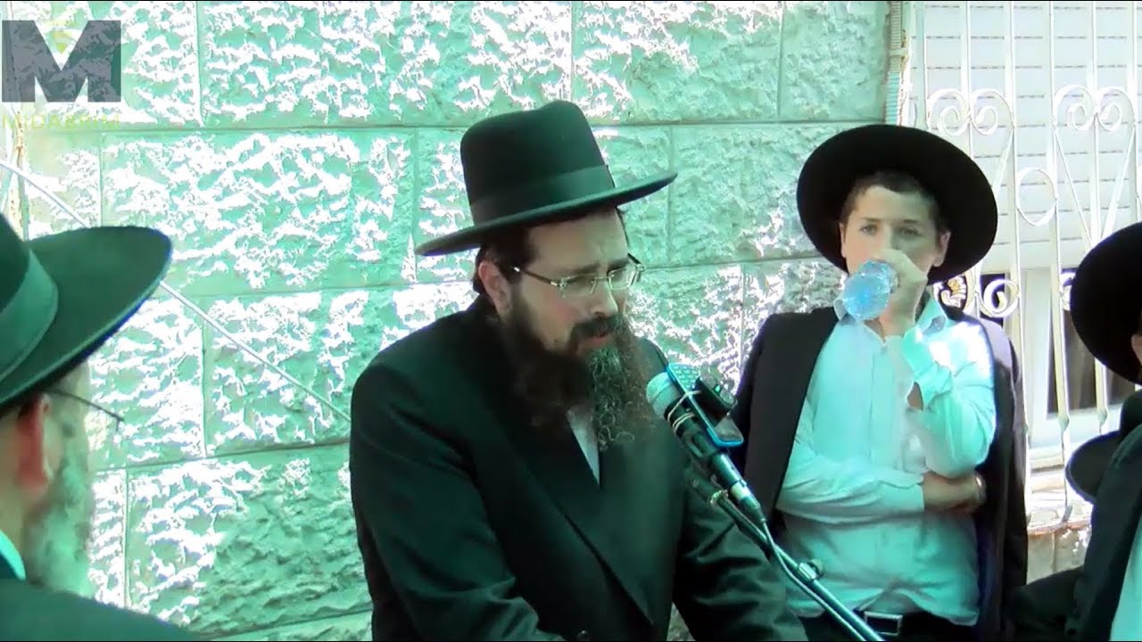 Levayah of Rebbitzen Esther Finkel A"H | לוויה של הרבנית אסתר פינקל ע'ה