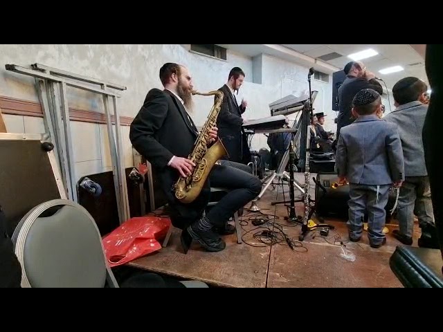 חתונה מקפיצה | יוסי אייזן | נחמן צוקר | יאסל לייפער