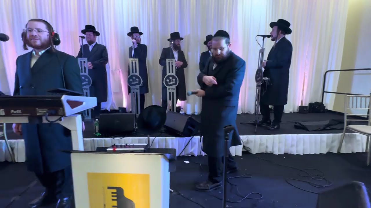 Hirsh & Mittleman Wedding | Singer Shea Berko | Avrumi Berko on the keys