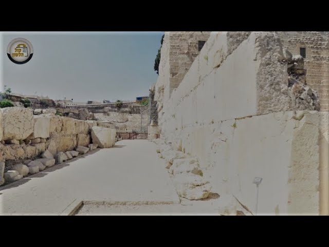 רחוב החנויות בירושלים - שוק לעולי הרגל |  חלונות מירושלים {9} - Windows from Jerusalem