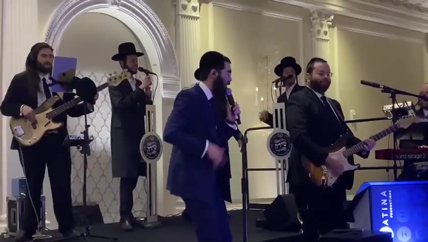 Eli Marcus, Shira Choir & Yanky Katina Productions - First Dance אלי מרקוס עם מקהלת שירה