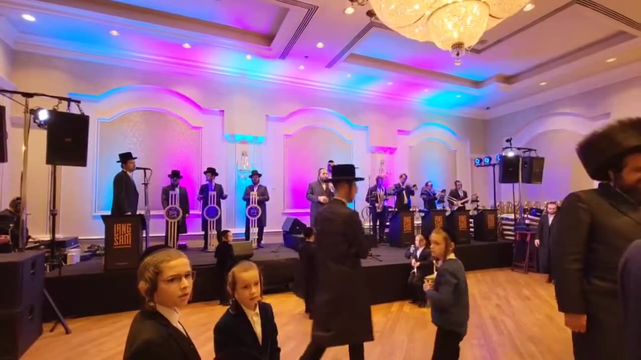 Hershy Langsam Production Levy Falkowitz Meilech Braunstein Shira Choir