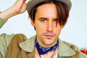 Reeve Carney