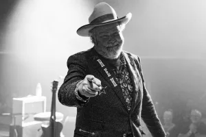 Robert Earl Keen