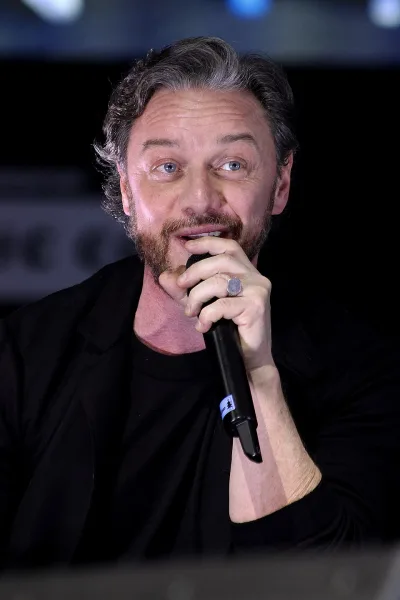 Artist Friendly | James McAvoy