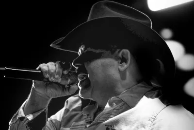 Chuy Lizarraga