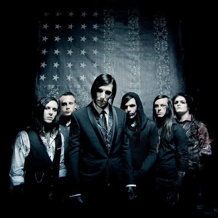MOTIONLESS IN WHITE